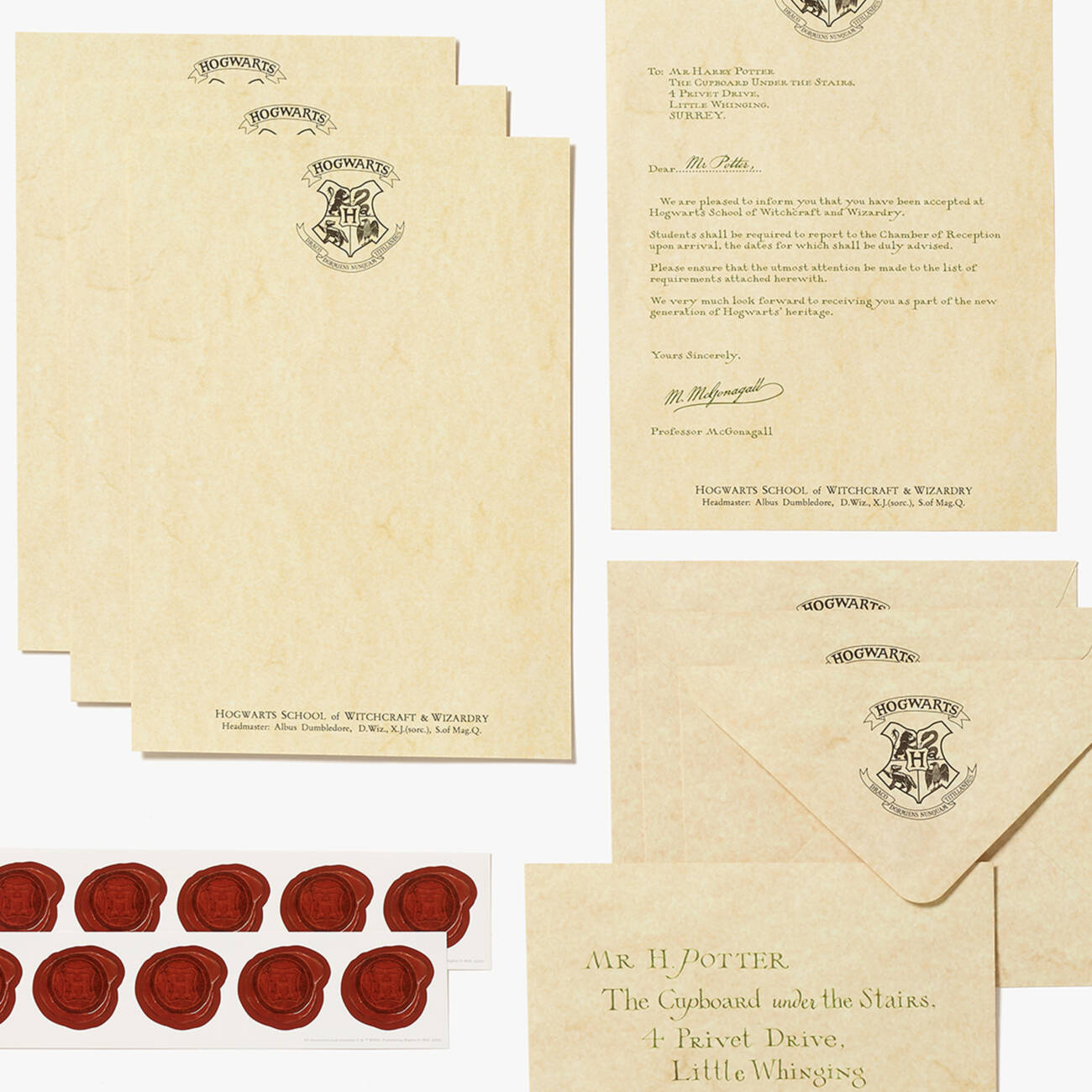Harry Potter Hogwarts Acceptance Letter Writing Set - with envelopes, writing paper and stickers