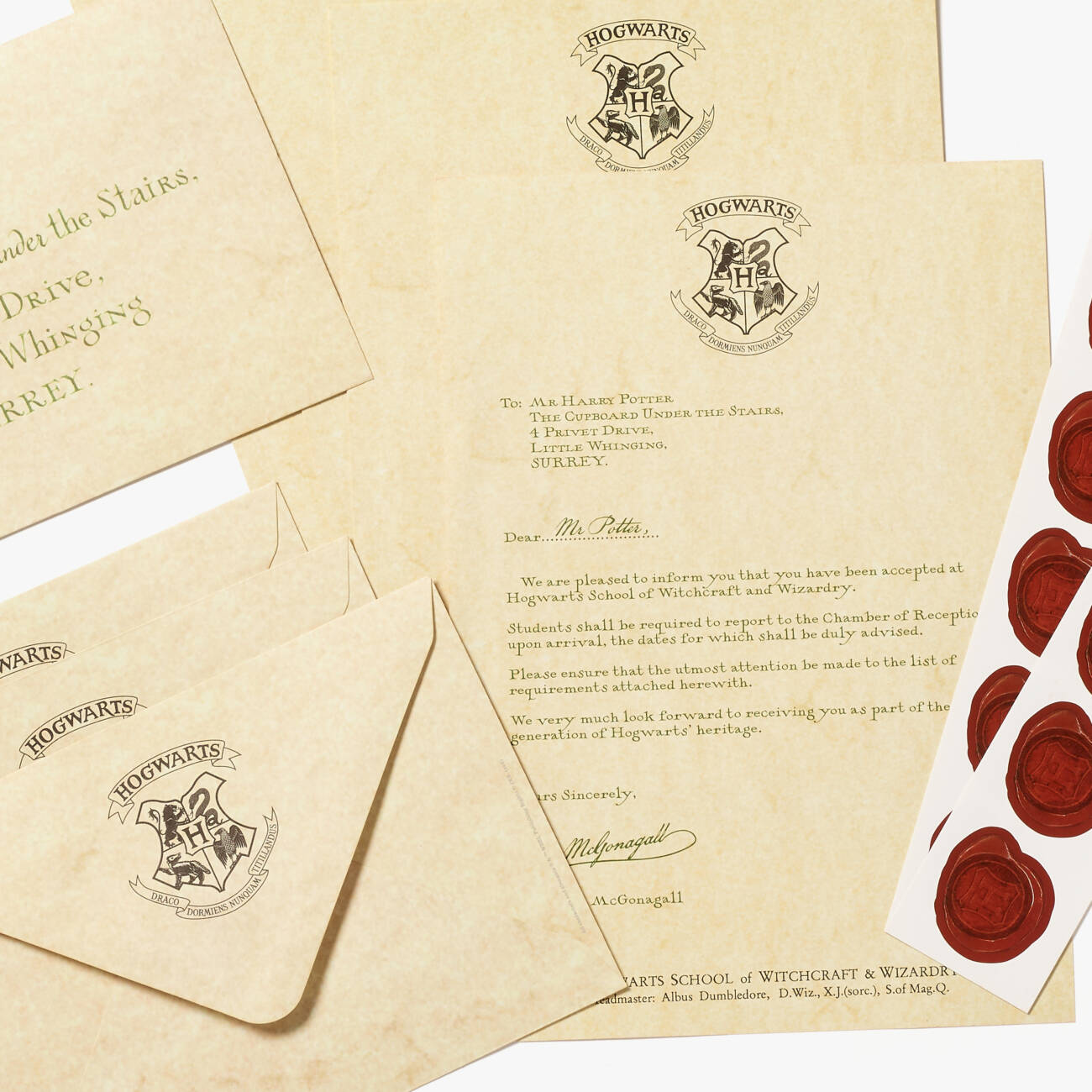 Harry Potter Hogwarts Acceptance Letter Writing Set - with envelopes, writing paper and stickers