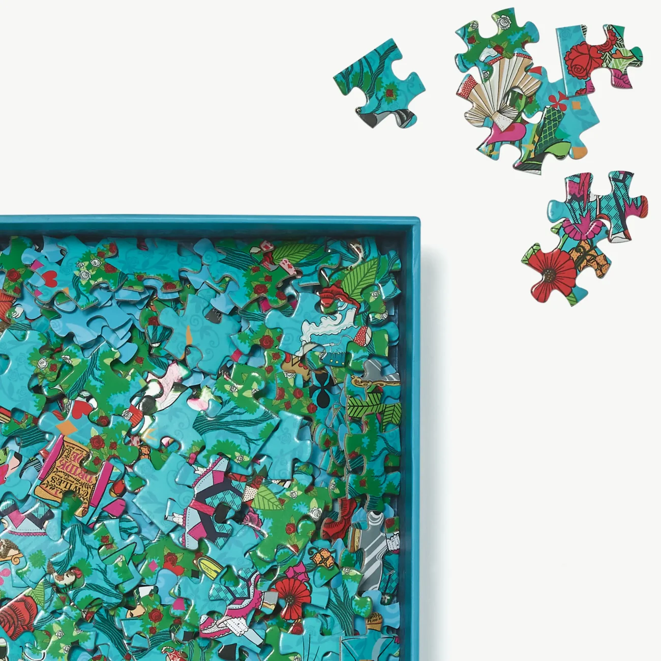 MinaLima Classics 500 piece Alice's Adventures In Wonderland jigsaw puzzle (detail)