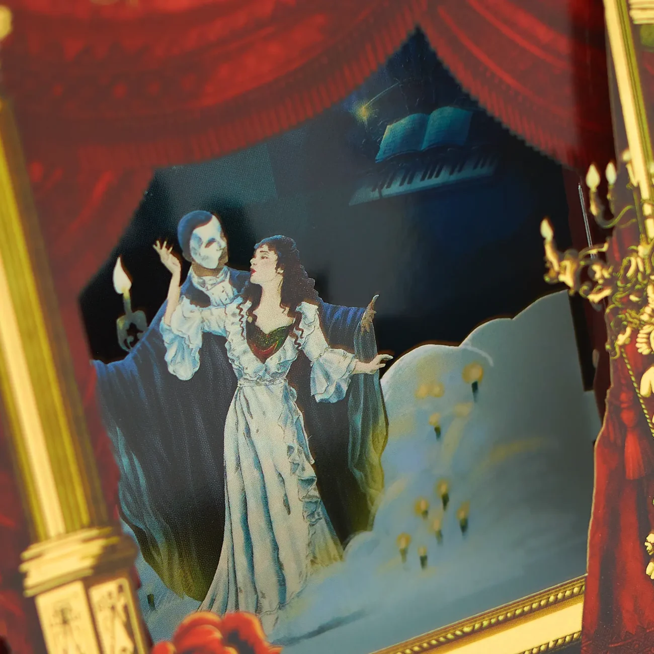 Andrew Lloyd Webber's 'Phantom of the Opera' collectable 3D diorama (close-up view).